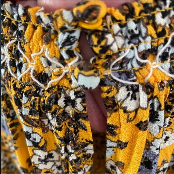 Free People Flowers in her Hair - Picture 3 of 8